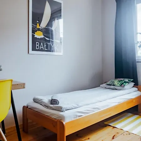 Come And Chill Out In Our Relaxing Getaway For 10 Appartement Gdańsk