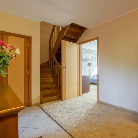 Come And Chill Out In Our Relaxing Getaway For 10 Appartement *