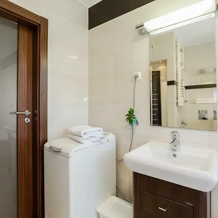 Come And Chill Out In Our Relaxing Getaway For 10 Gdańsk